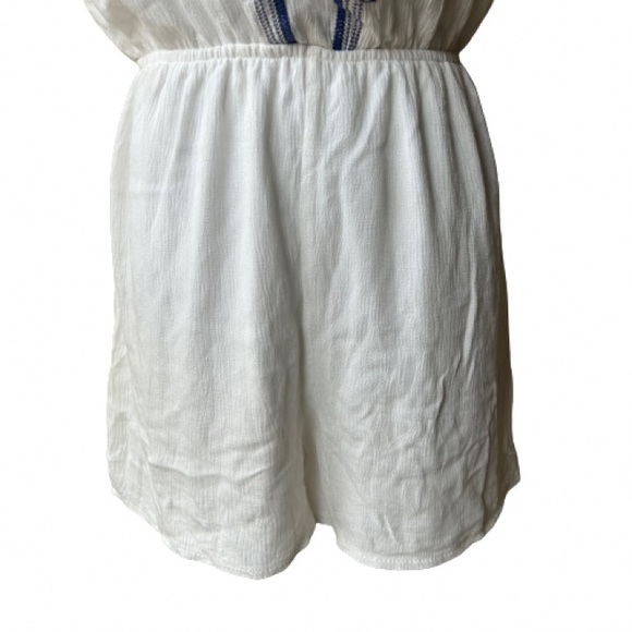 Missguided Women’s White with Blue Embroidery Romper. Size US 6. - Picture 8 of 15
